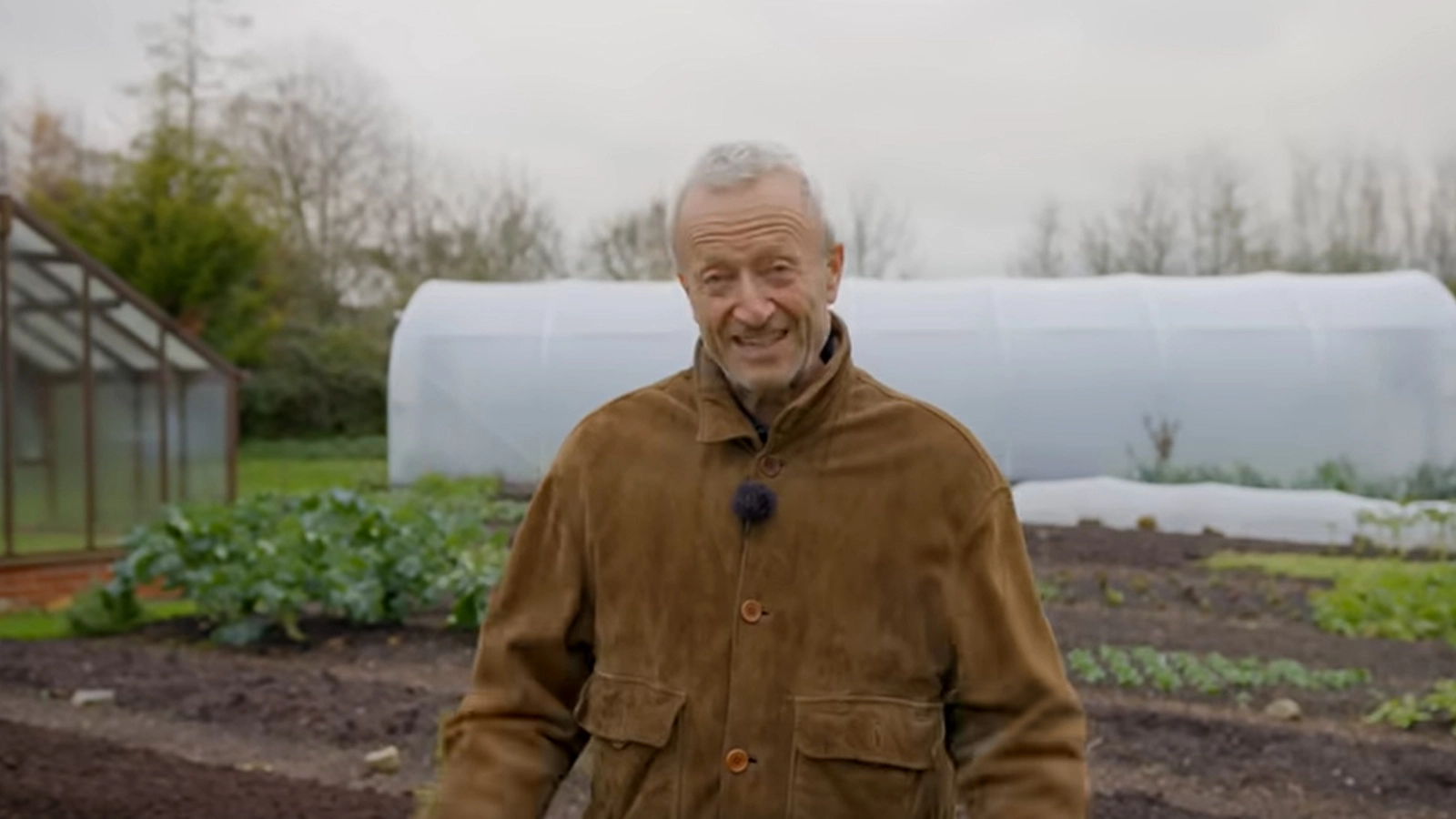 YouTuber Charles Dowding endorses the Soil Mission with PREPSOIL video